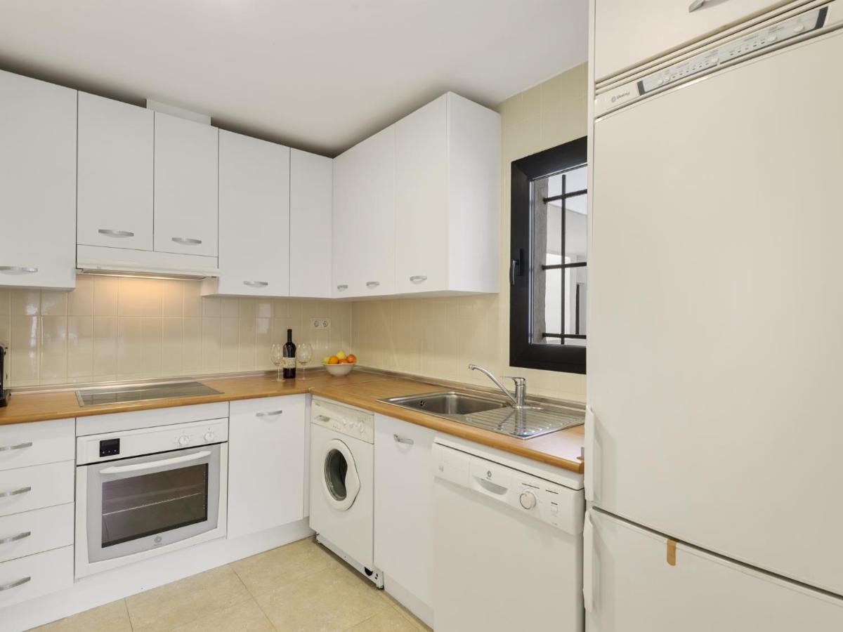 Apartamento De 2 Dormitorios En Playas Del Duque 마르베야 외부 사진
