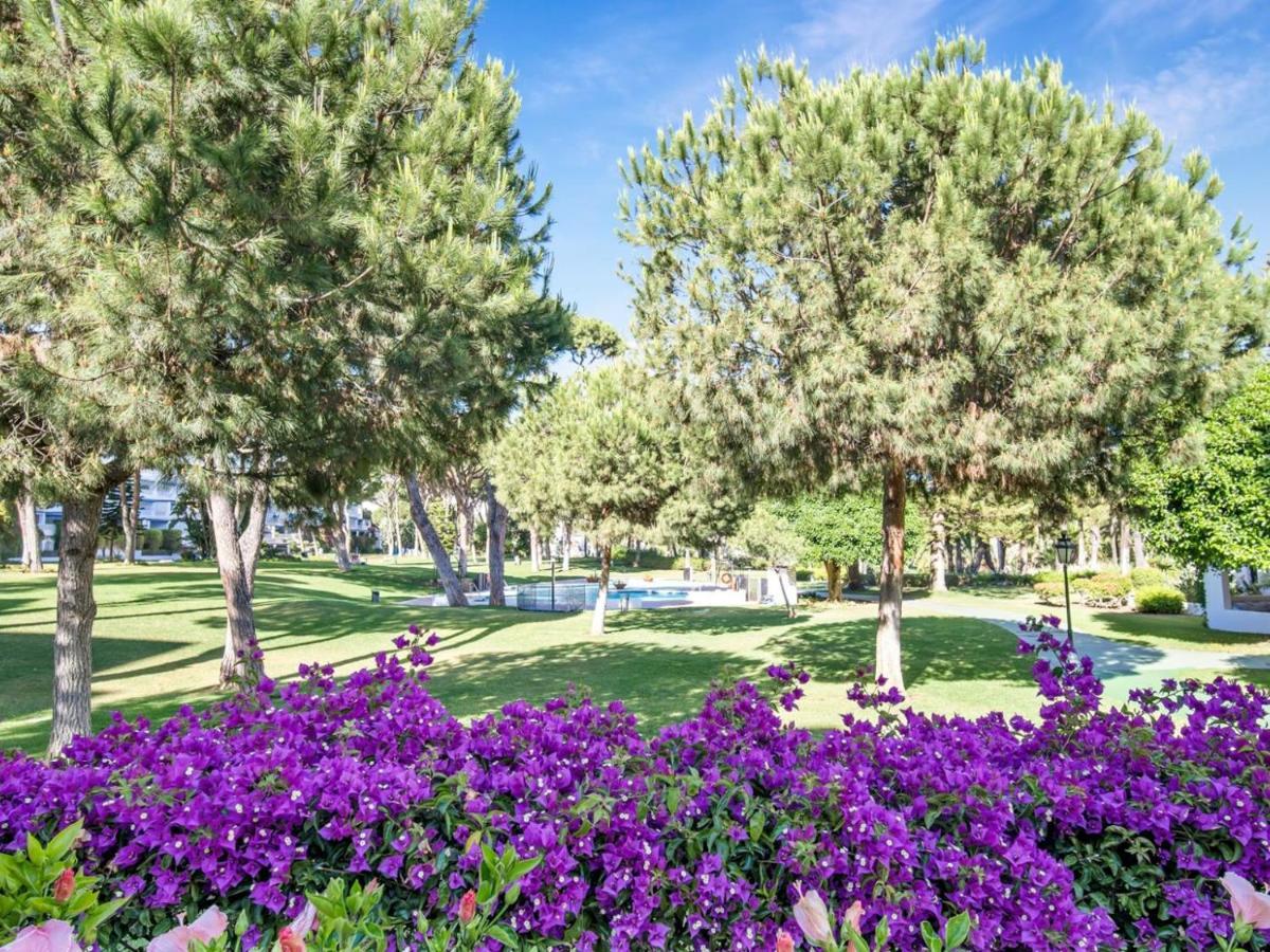 Apartamento De 2 Dormitorios En Playas Del Duque 마르베야 외부 사진