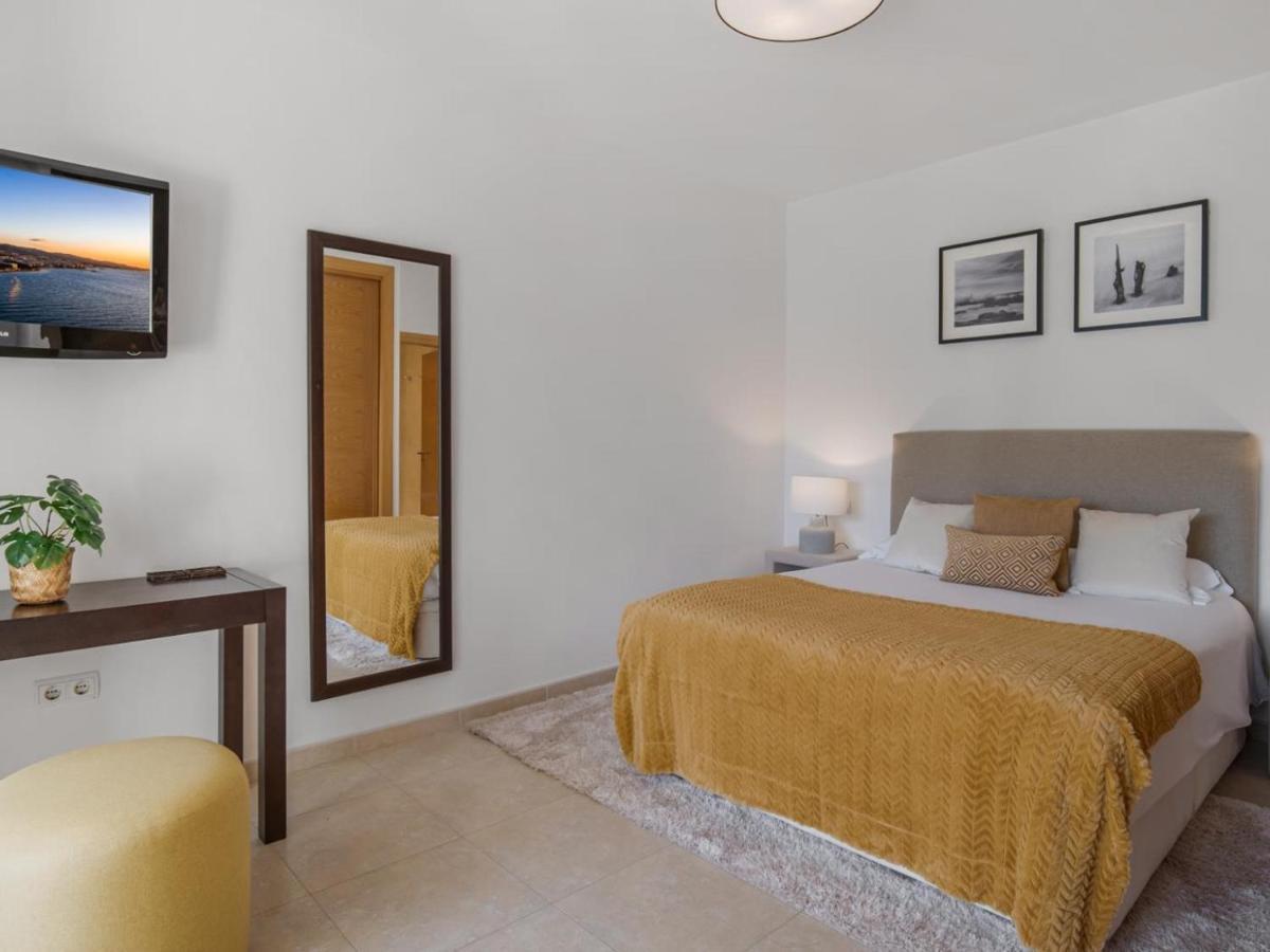 Apartamento De 2 Dormitorios En Playas Del Duque 마르베야 외부 사진