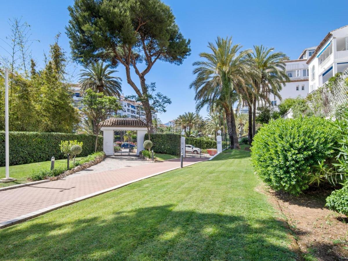Apartamento De 2 Dormitorios En Playas Del Duque 마르베야 외부 사진